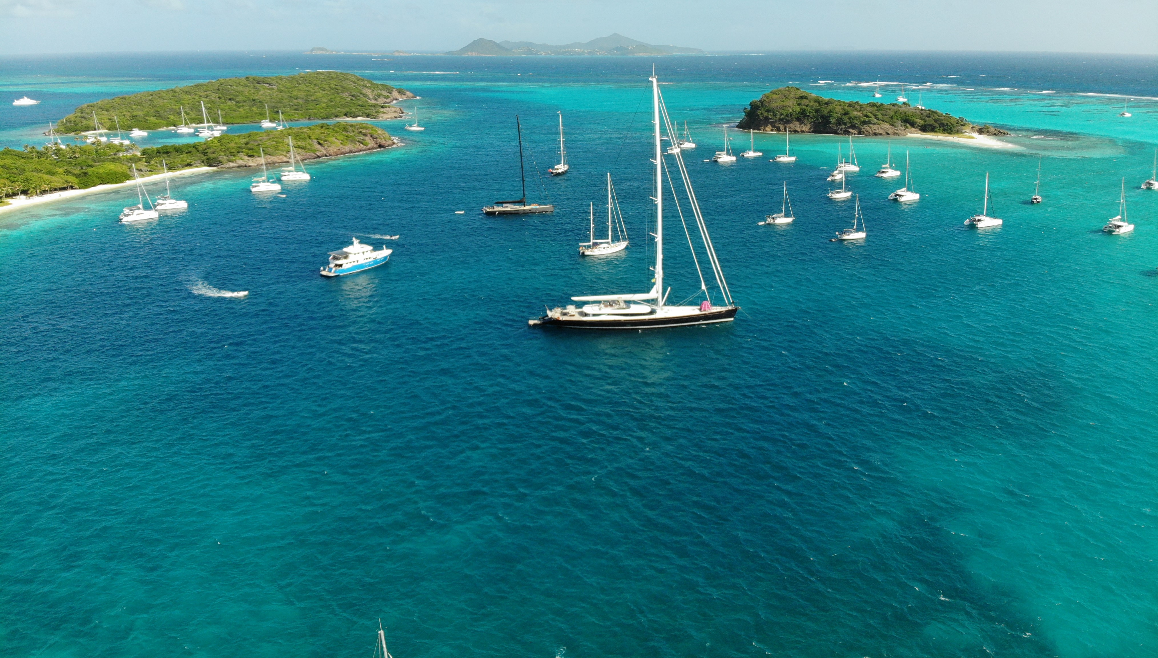 Febbraio ai Caraibi: 11 giorni alle Grenadine in catamarano